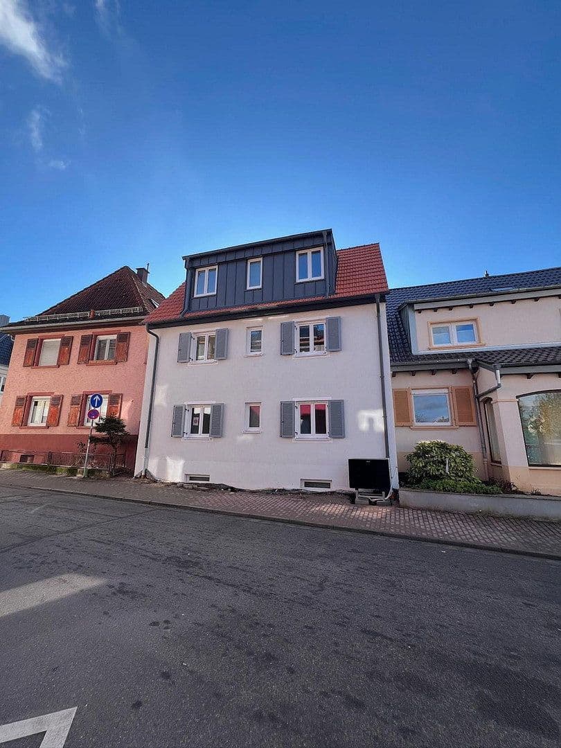 Pronájem bytu 2+1 35 m², Dossenheim, Bádensko-Württembersko Pronájem bytu 2+1 35 m², Dossenheim, Bádensko-Württembersko