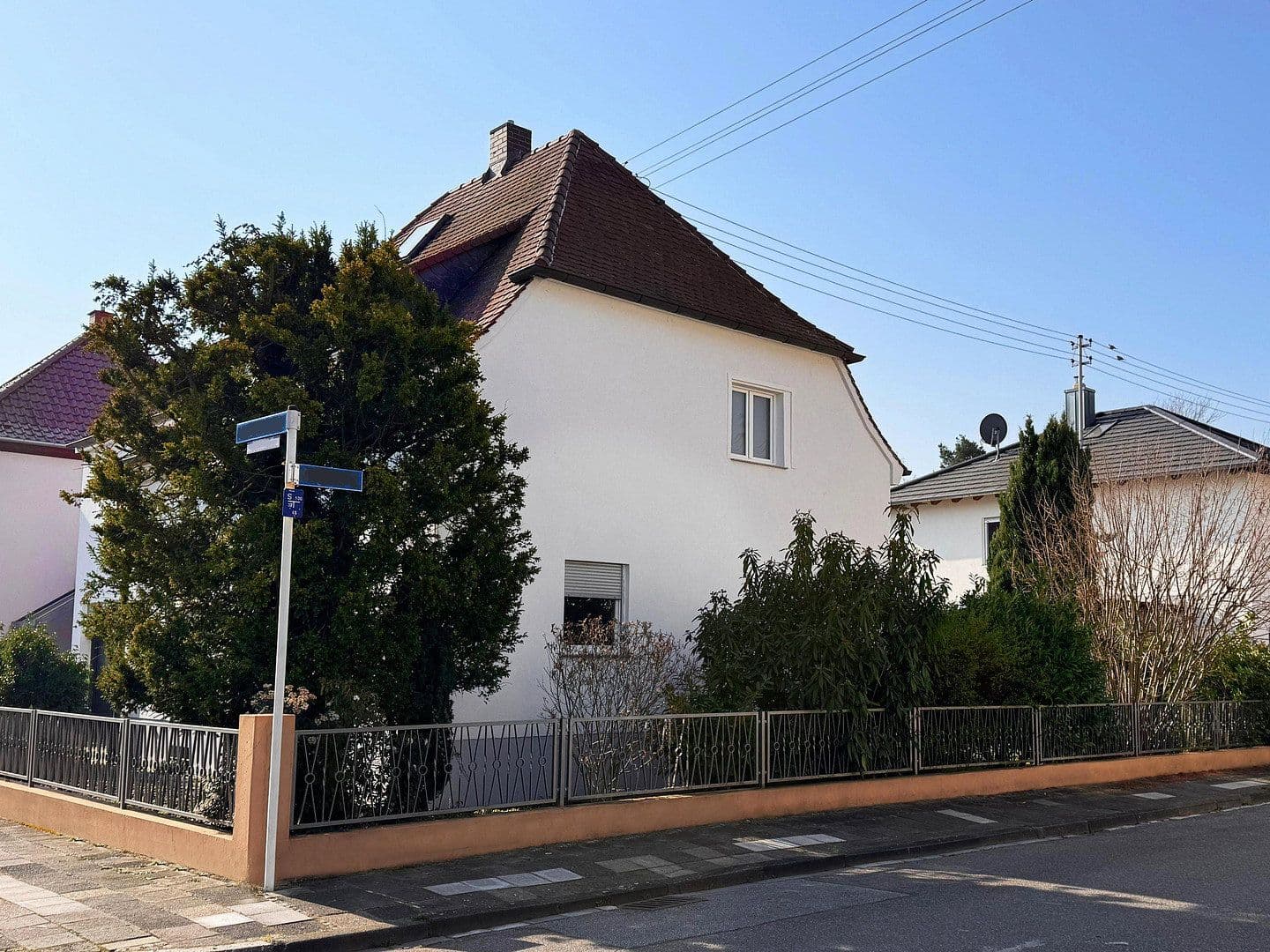 Prodej domu 153 m², pozemek 410 m², Ludwigshafen-Oggersheim, Porýní-Falc Prodej domu 153 m², pozemek 410 m², Ludwigshafen-Oggersheim, Porýní-Falc