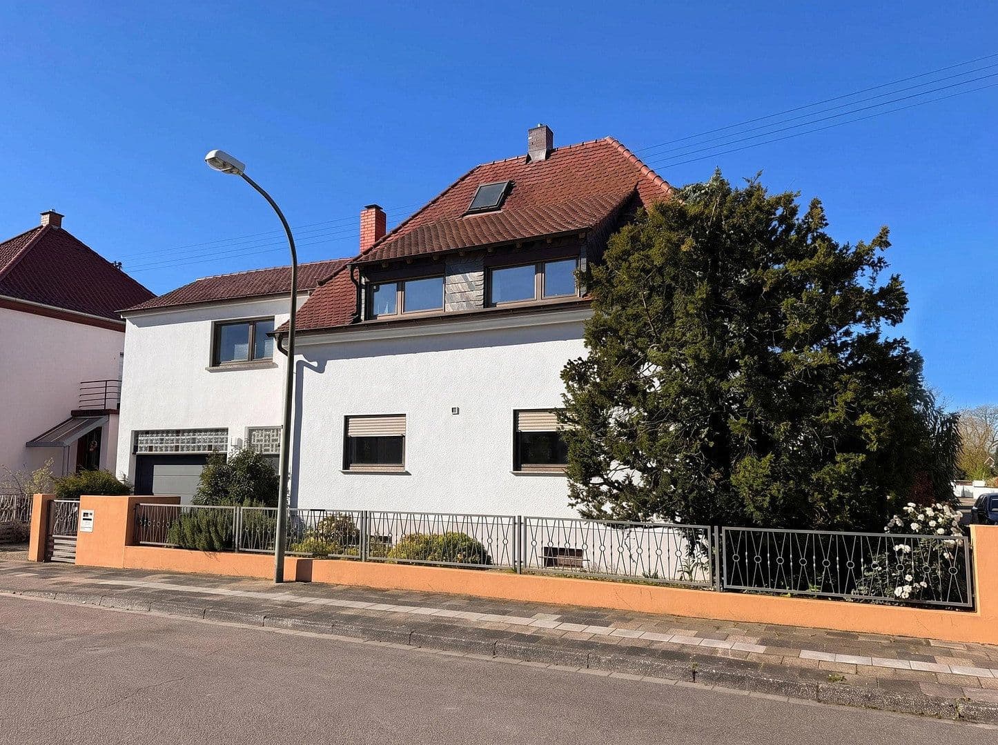 Prodej domu 153 m², pozemek 410 m², Ludwigshafen-Oggersheim, Porýní-Falc Prodej domu 153 m², pozemek 410 m², Ludwigshafen-Oggersheim, Porýní-Falc