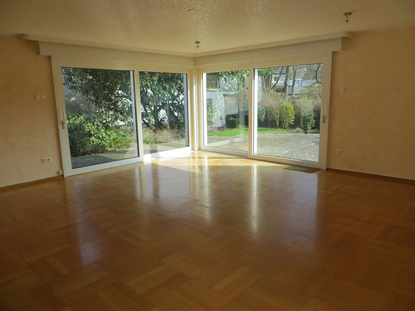 Pronájem bytu 3+kk 130 m², Bottrop, Severní Porýní-Vestfálsko Pronájem bytu 3+kk 130 m², Bottrop, Severní Porýní-Vestfálsko