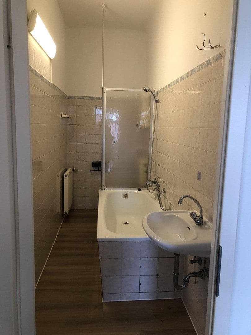 Pronájem bytu 2+1 57 m², Kaiserstr. 1, Schwelm, Severní Porýní-Vestfálsko Pronájem bytu 2+1 57 m², Kaiserstr. 1, Schwelm, Severní Porýní-Vestfálsko