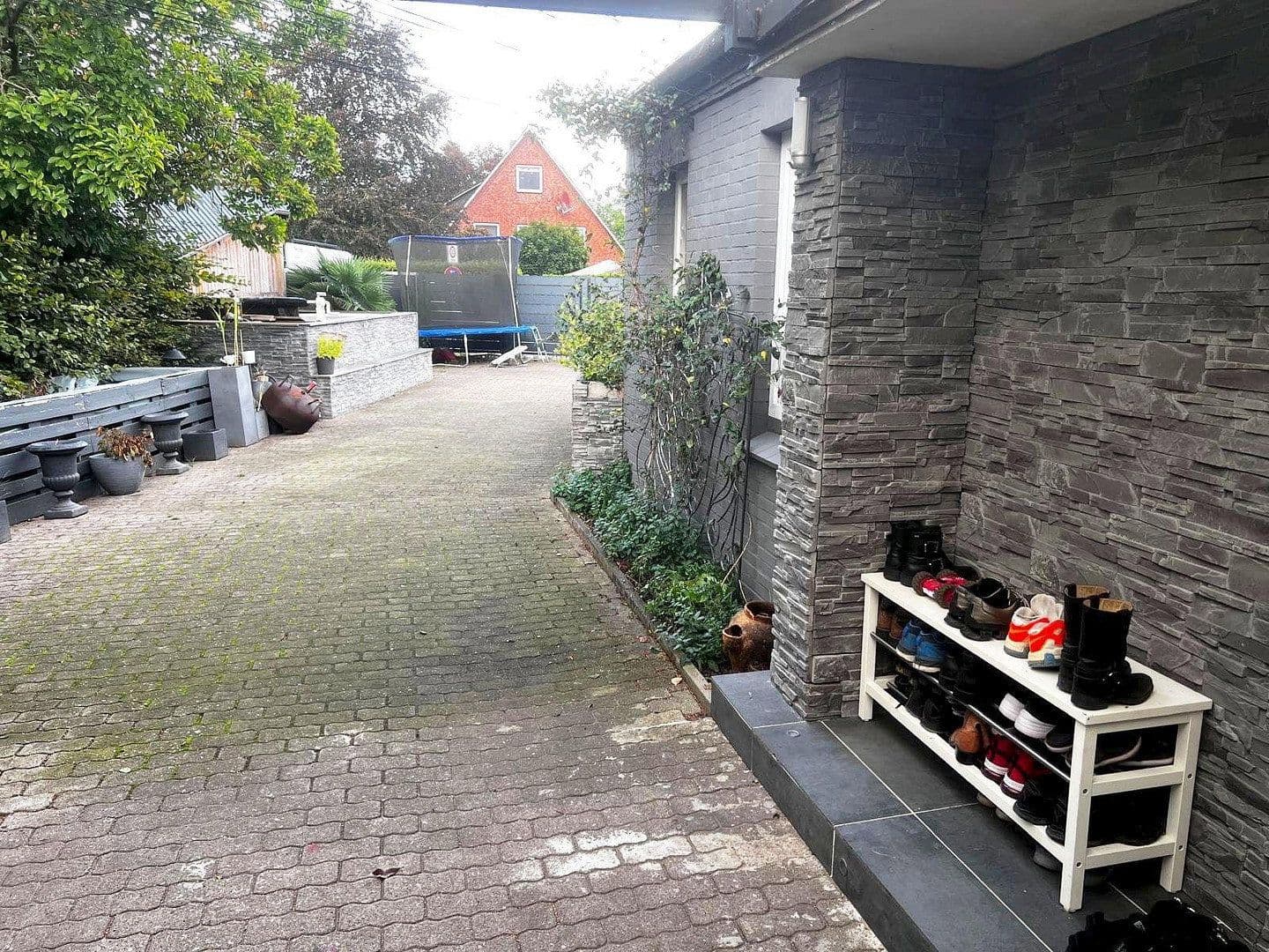Prodej domu 220 m², pozemek 550 m², Tangstedt, Šlesvicko-Holštýnsko Prodej domu 220 m², pozemek 550 m², Tangstedt, Šlesvicko-Holštýnsko