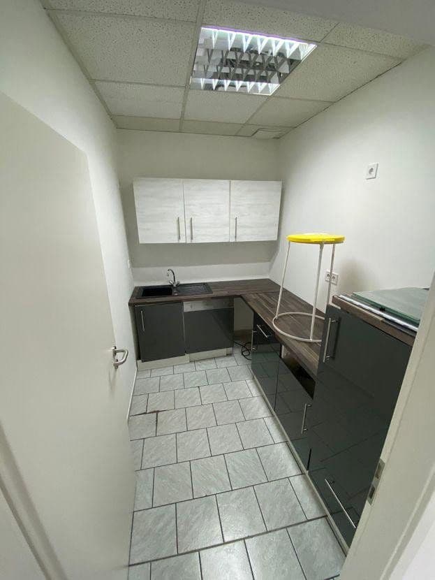 Pronájem kanceláře 88 m², Humbserstr.22, Fürth, Bavorsko Pronájem kanceláře 88 m², Humbserstr.22, Fürth, Bavorsko