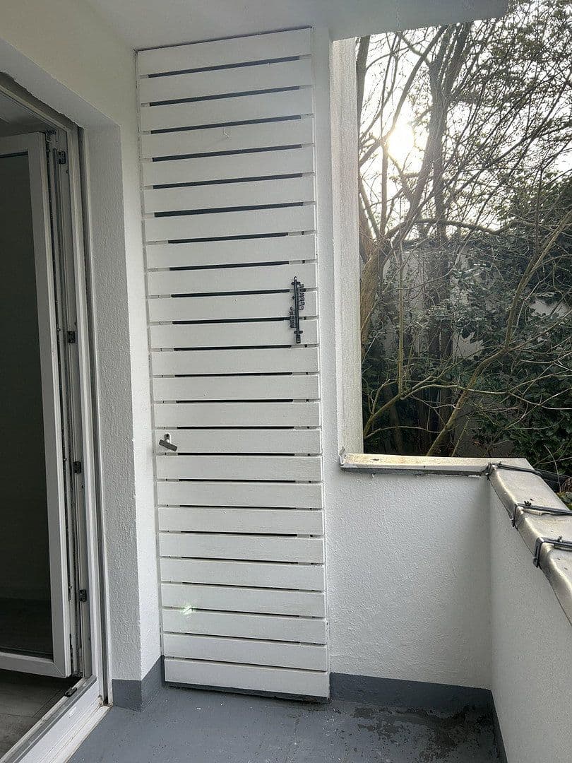 Pronájem bytu 3+1 68 m², Curieweg 12, Düsseldorf, Severní Porýní-Vestfálsko Pronájem bytu 3+1 68 m², Curieweg 12, Düsseldorf, Severní Porýní-Vestfálsko