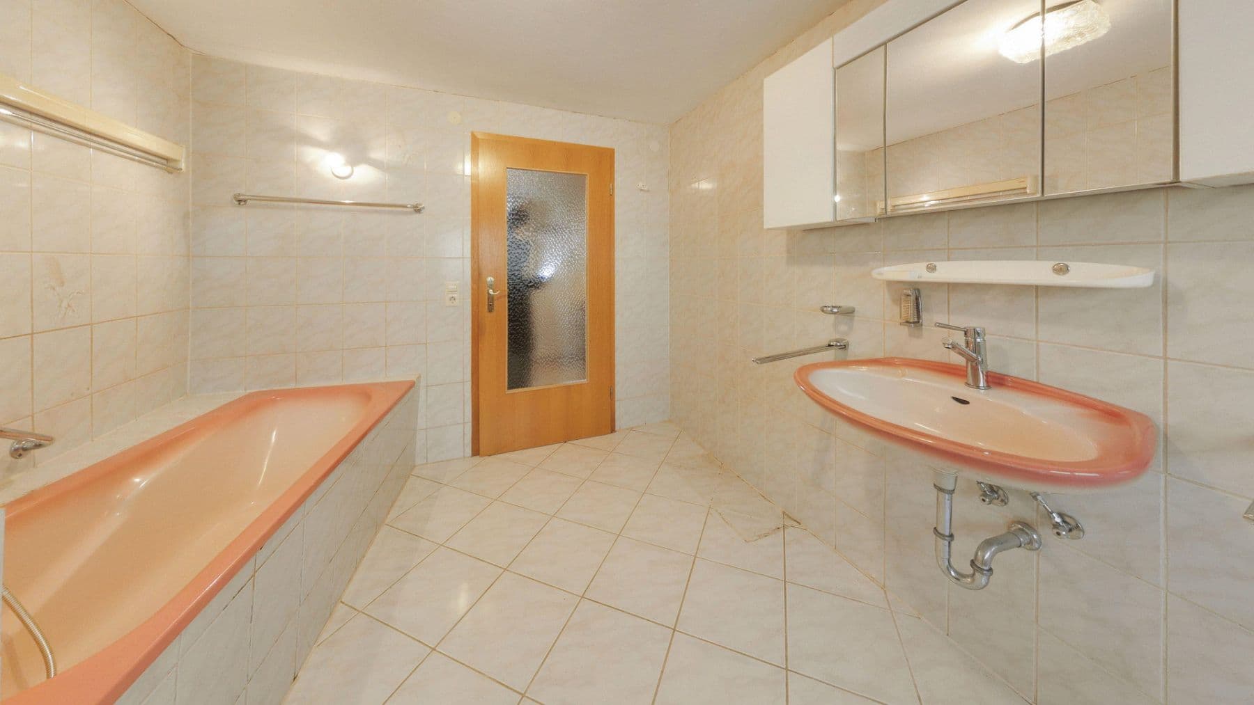 Prodej domu 140 m², pozemek 342 m², Ledergasse 8, Singen (Hohentwiel), Bádensko-Württembersko Prodej domu 140 m², pozemek 342 m², Ledergasse 8, Singen (Hohentwiel), Bádensko-Württembersko