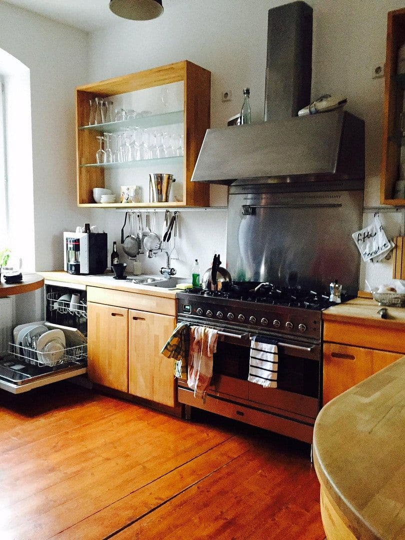 Pronájem bytu 4+1 110 m², Koblenz, Porýní-Falc Pronájem bytu 4+1 110 m², Koblenz, Porýní-Falc