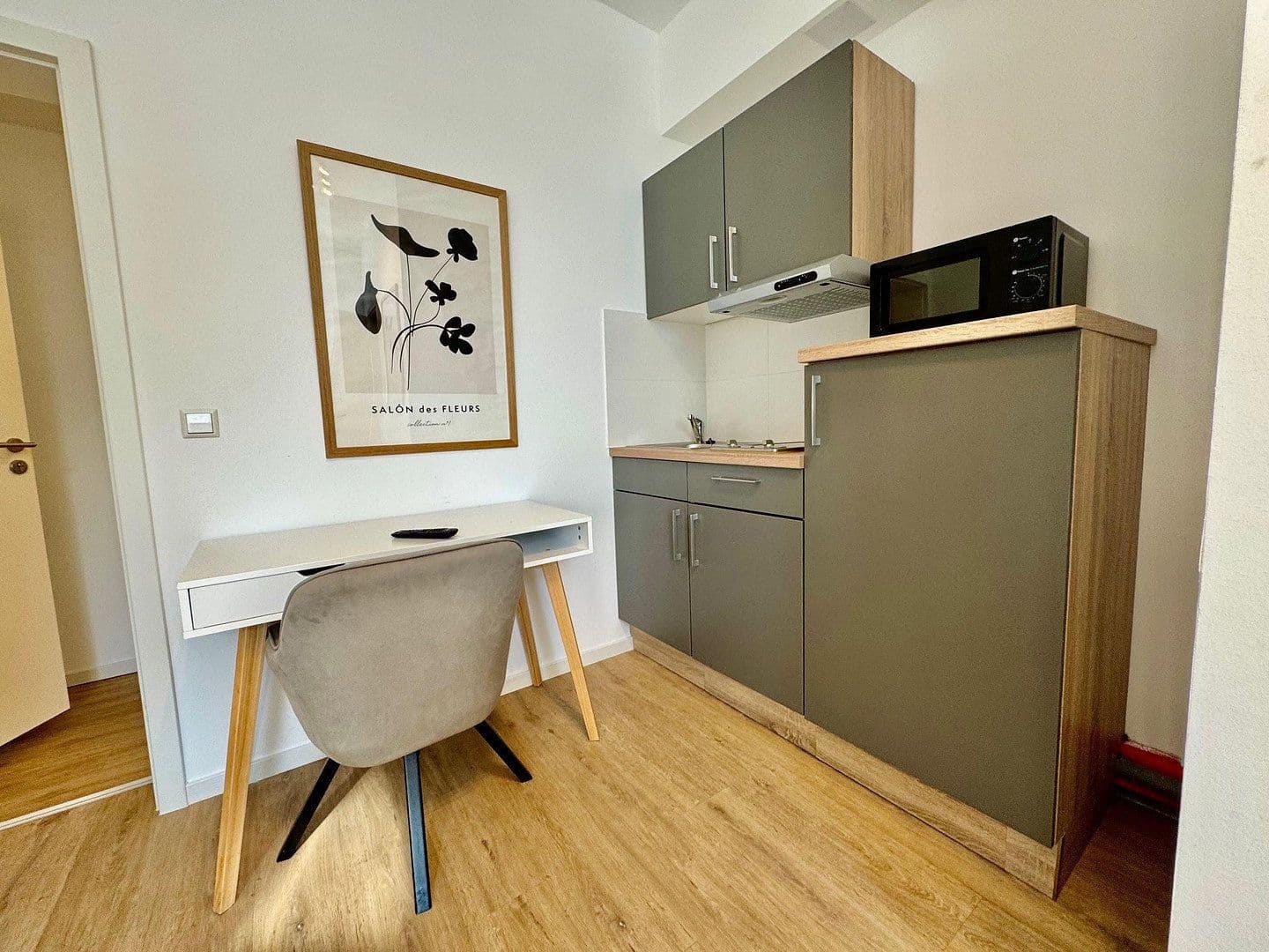 Pronájem bytu 1+1 25 m², Badener Str. 34, Durlach, Bádensko-Württembersko Pronájem bytu 1+1 25 m², Badener Str. 34, Durlach, Bádensko-Württembersko