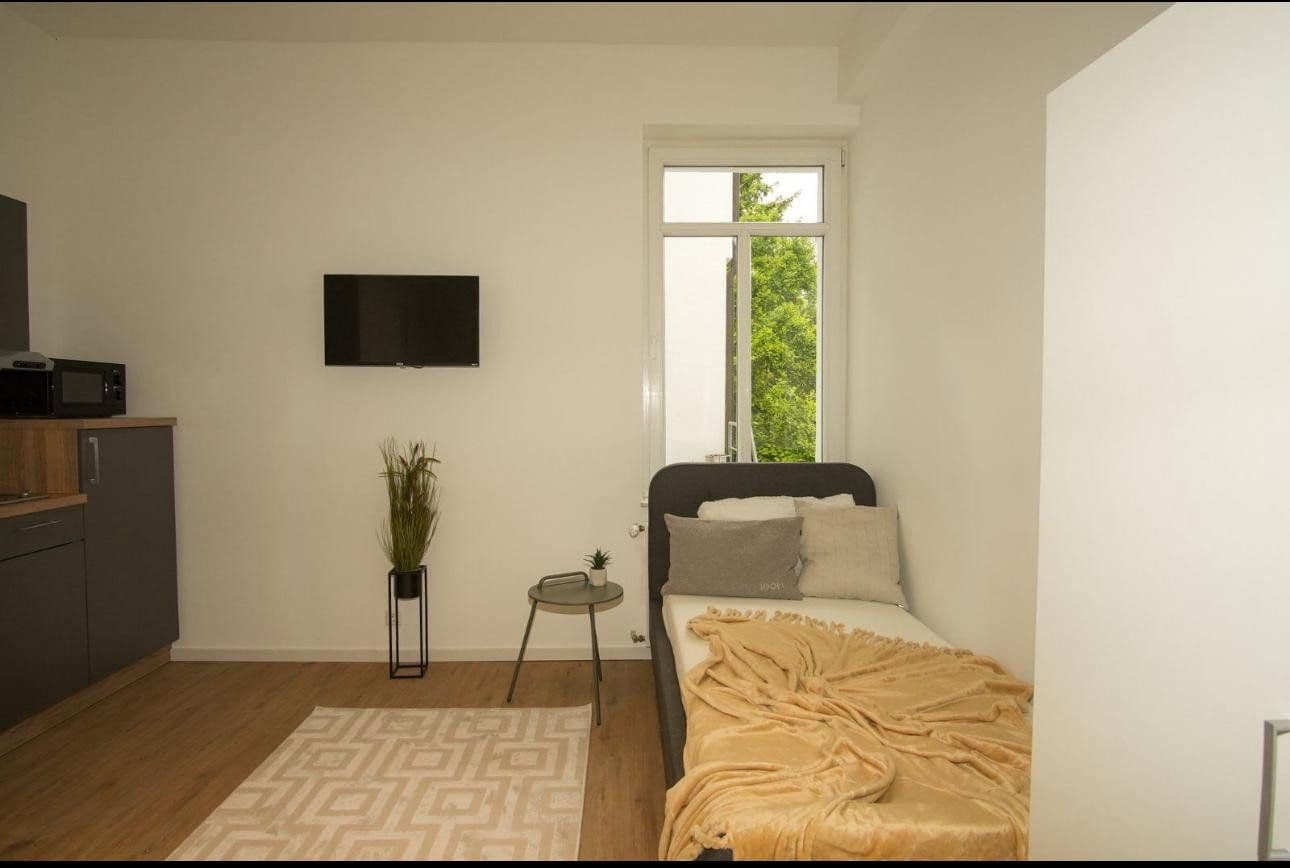 Pronájem bytu 1+1 25 m², Badener Str. 34, Durlach, Bádensko-Württembersko Pronájem bytu 1+1 25 m², Badener Str. 34, Durlach, Bádensko-Württembersko