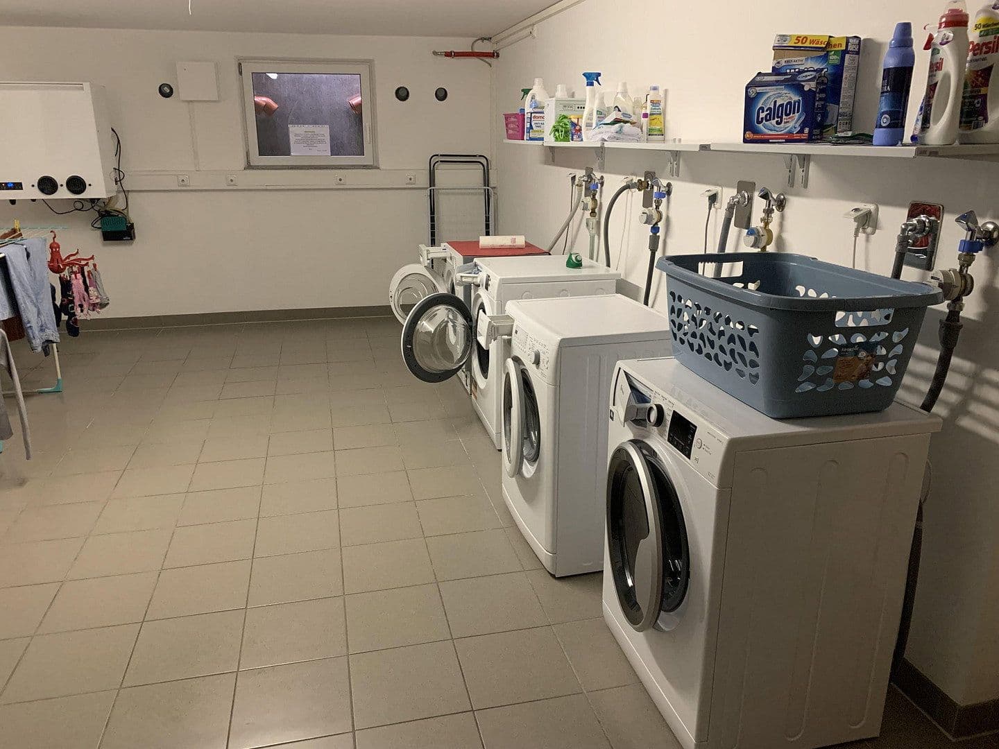 Pronájem bytu 3+1 84 m², Wilhermsdorf, Bavorsko Pronájem bytu 3+1 84 m², Wilhermsdorf, Bavorsko