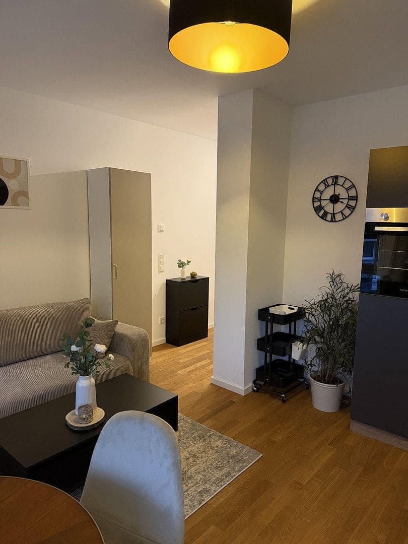 Pronájem bytu 1+1 29 m², Pankstr 89, Berlin, Berlín Pronájem bytu 1+1 29 m², Pankstr 89, Berlin, Berlín