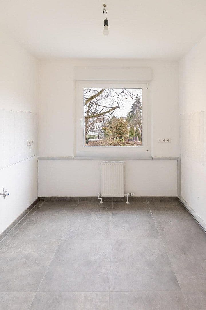 Pronájem bytu 3+1 85 m², Petersauracher Str. 39, Nürnberg, Bavorsko Pronájem bytu 3+1 85 m², Petersauracher Str. 39, Nürnberg, Bavorsko