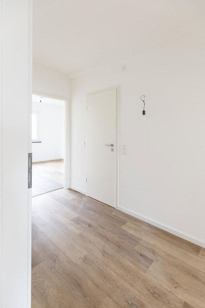 Pronájem bytu 3+1 85 m², Petersauracher Str. 39, Nürnberg, Bavorsko Pronájem bytu 3+1 85 m², Petersauracher Str. 39, Nürnberg, Bavorsko