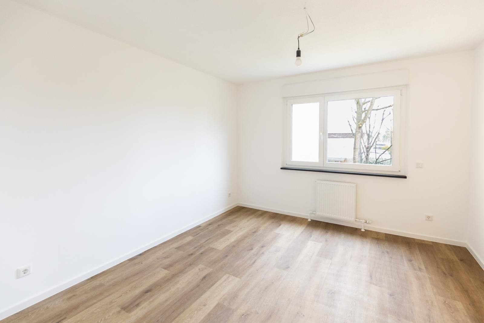 Pronájem bytu 3+1 85 m², Petersauracher Str. 39, Nürnberg, Bavorsko Pronájem bytu 3+1 85 m², Petersauracher Str. 39, Nürnberg, Bavorsko