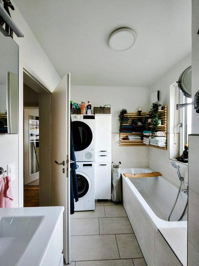 Pronájem bytu 4+1 127 m², Obertaufkirchen, Bavorsko Pronájem bytu 4+1 127 m², Obertaufkirchen, Bavorsko