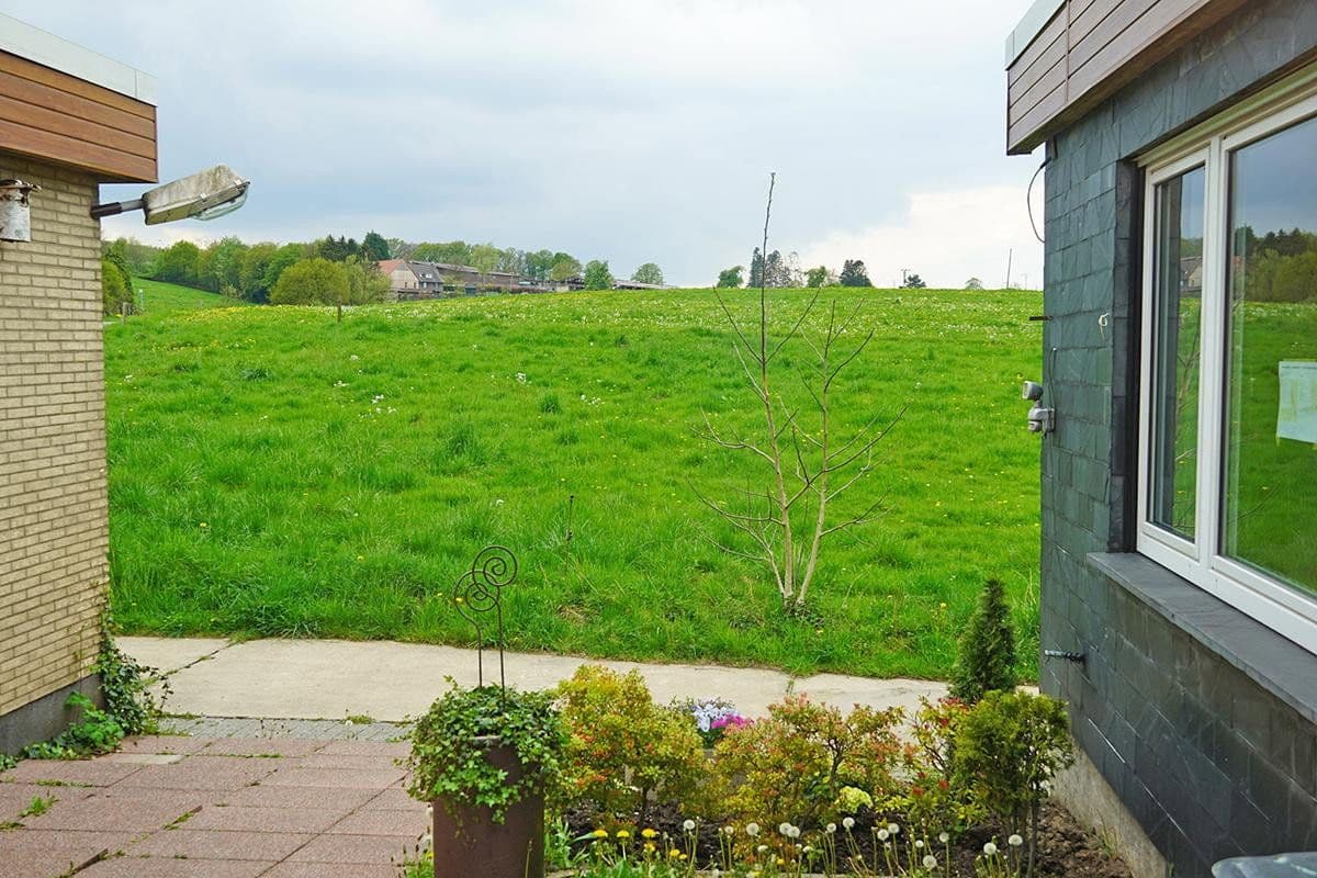 Prodej domu 171 m², pozemek 3.806 m², Untersteinbach 1, Bergisch Gladbach, Severní Porýní-Vestfálsko Prodej domu 171 m², pozemek 3.806 m², Untersteinbach 1, Bergisch Gladbach, Severní Porýní-Vestfálsko