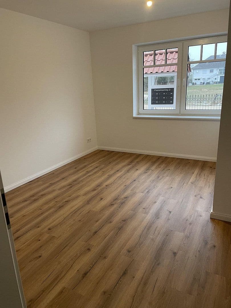 Pronájem bytu 3+1 94 m², Faslamsstieg 2, Winsen (Luhe), Dolní Sasko Pronájem bytu 3+1 94 m², Faslamsstieg 2, Winsen (Luhe), Dolní Sasko