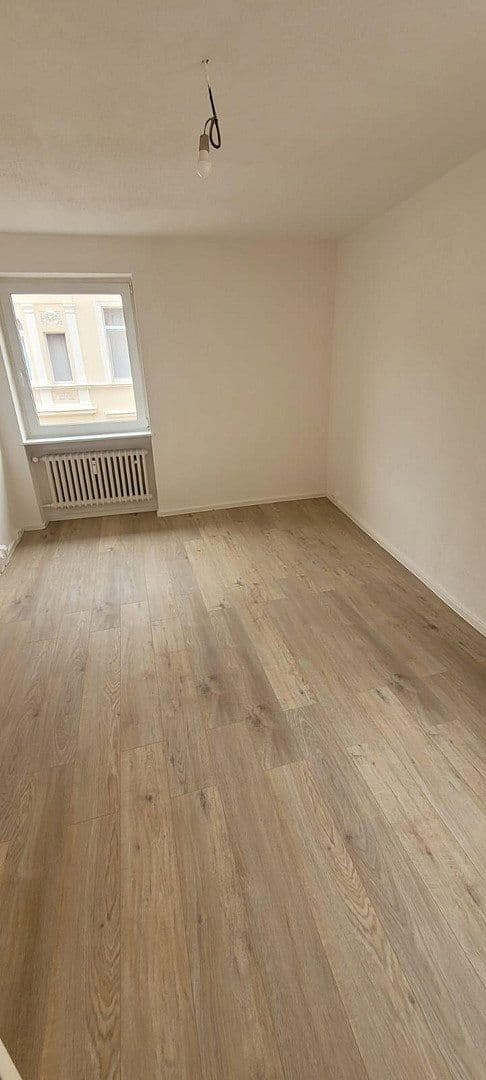 Pronájem bytu 5+1 112 m², Neumärker Straße 7, Helmstedt, Dolní Sasko Pronájem bytu 5+1 112 m², Neumärker Straße 7, Helmstedt, Dolní Sasko