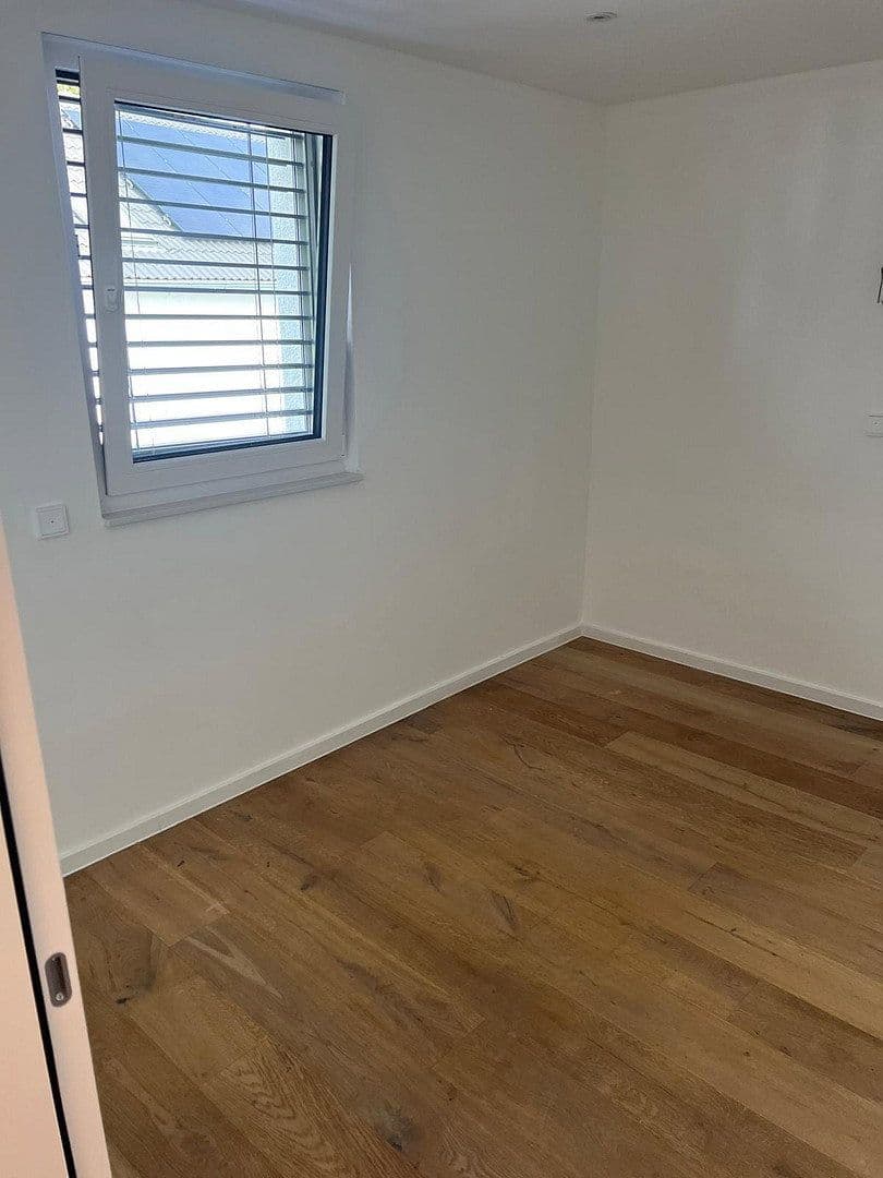 Prodej domu 212 m², pozemek 182 m², Am Blumenfeld 23 A, Meerbusch, Severní Porýní-Vestfálsko Prodej domu 212 m², pozemek 182 m², Am Blumenfeld 23 A, Meerbusch, Severní Porýní-Vestfálsko