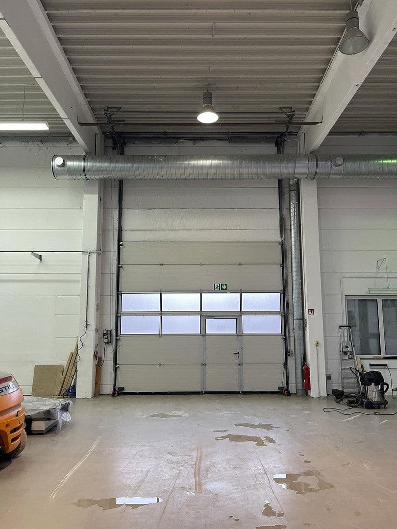 Prodej nebytového prostoru 5.355 m², Hengersberg, Bavorsko Prodej nebytového prostoru 5.355 m², Hengersberg, Bavorsko