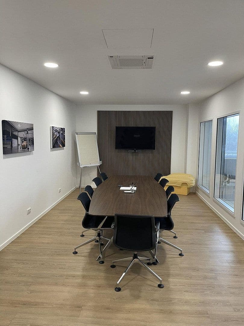 Prodej nebytového prostoru 5.355 m², Hengersberg, Bavorsko Prodej nebytového prostoru 5.355 m², Hengersberg, Bavorsko