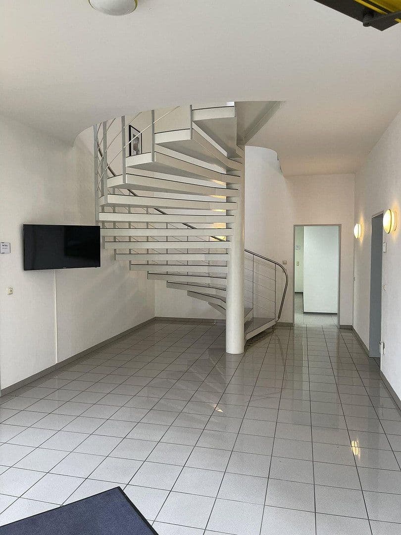 Prodej nebytového prostoru 5.355 m², Hengersberg, Bavorsko Prodej nebytového prostoru 5.355 m², Hengersberg, Bavorsko