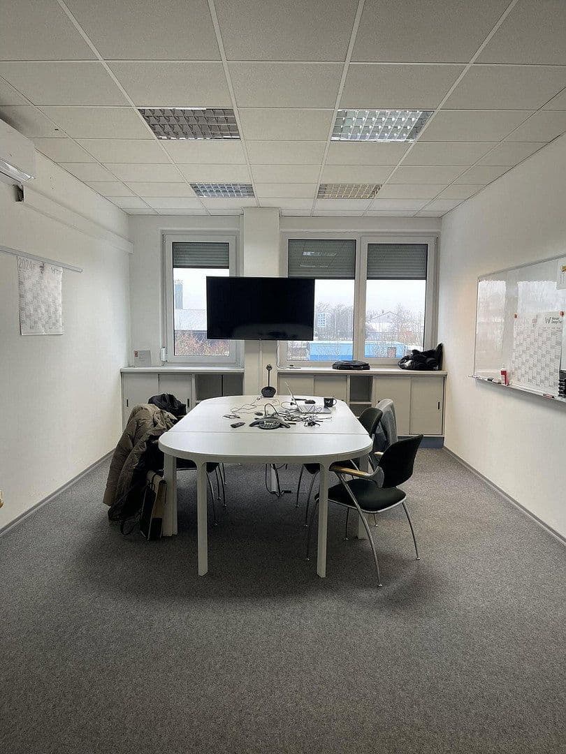 Prodej nebytového prostoru 5.355 m², Hengersberg, Bavorsko Prodej nebytového prostoru 5.355 m², Hengersberg, Bavorsko