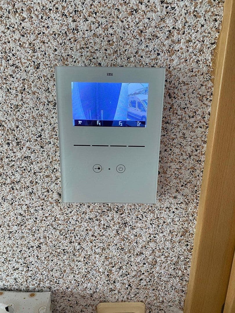 Prodej bytu 3+1 100 m², Wuppertal, Severní Porýní-Vestfálsko Prodej bytu 3+1 100 m², Wuppertal, Severní Porýní-Vestfálsko