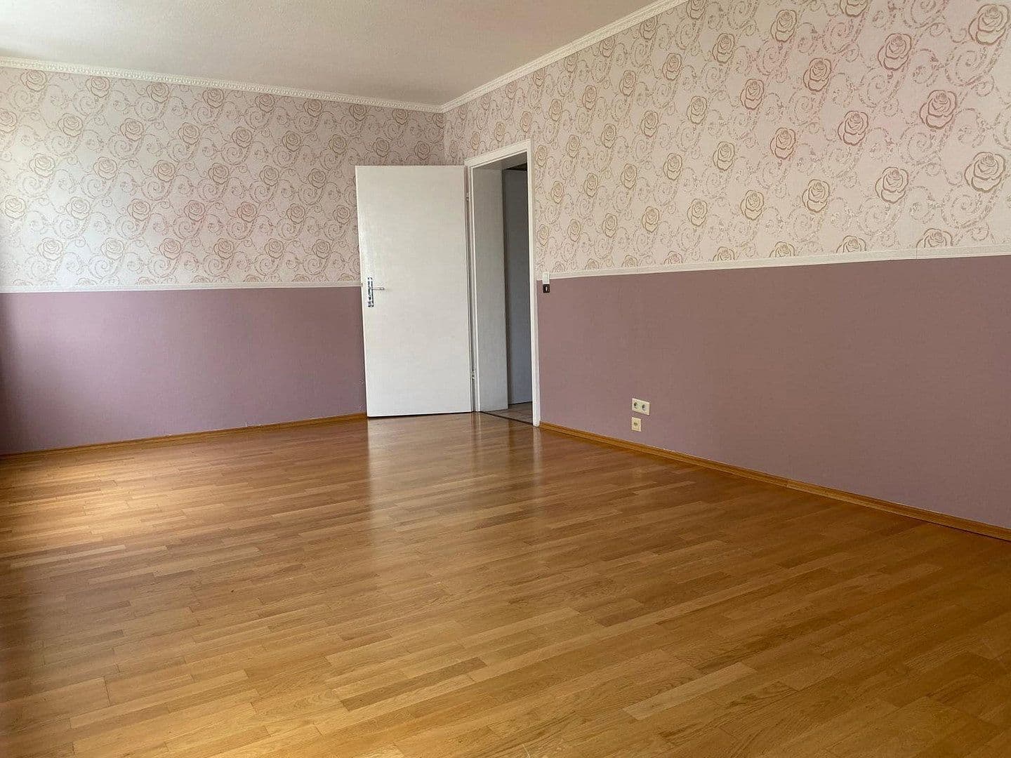 Prodej bytu 3+1 100 m², Wuppertal, Severní Porýní-Vestfálsko Prodej bytu 3+1 100 m², Wuppertal, Severní Porýní-Vestfálsko