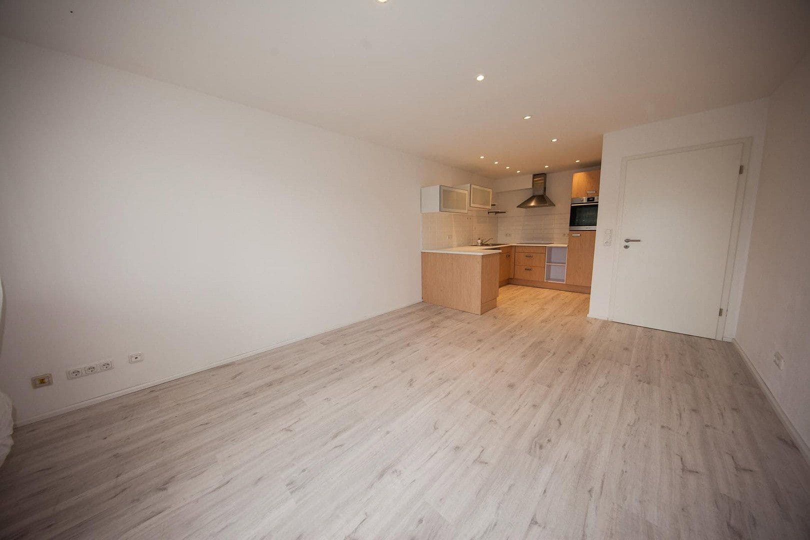 Pronájem bytu 2+1 49 m², Ilmenava, Durynsko Pronájem bytu 2+1 49 m², Ilmenava, Durynsko