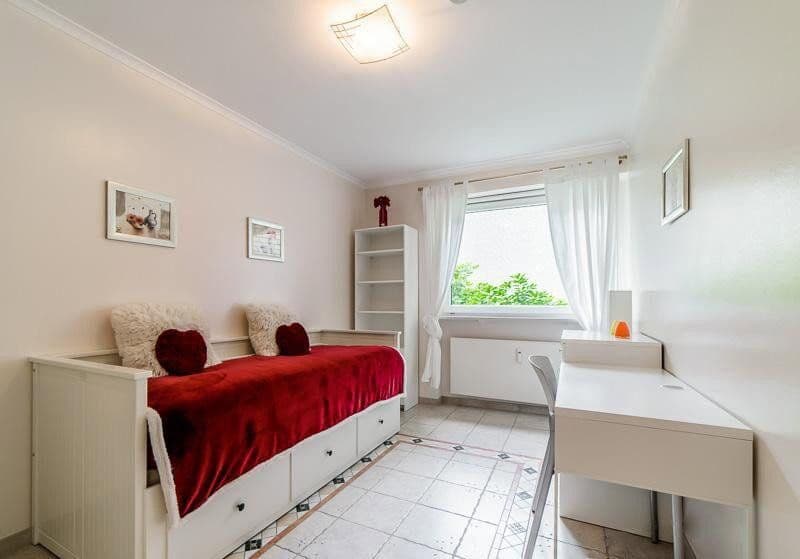 Pronájem bytu 4+1 149 m², Hamburg, Hamburg Pronájem bytu 4+1 149 m², Hamburg, Hamburg