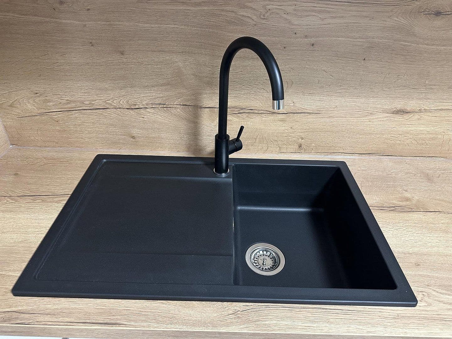 Pronájem bytu 3+1 94 m², Badstr. 131, Egloffstein, Bavorsko Pronájem bytu 3+1 94 m², Badstr. 131, Egloffstein, Bavorsko