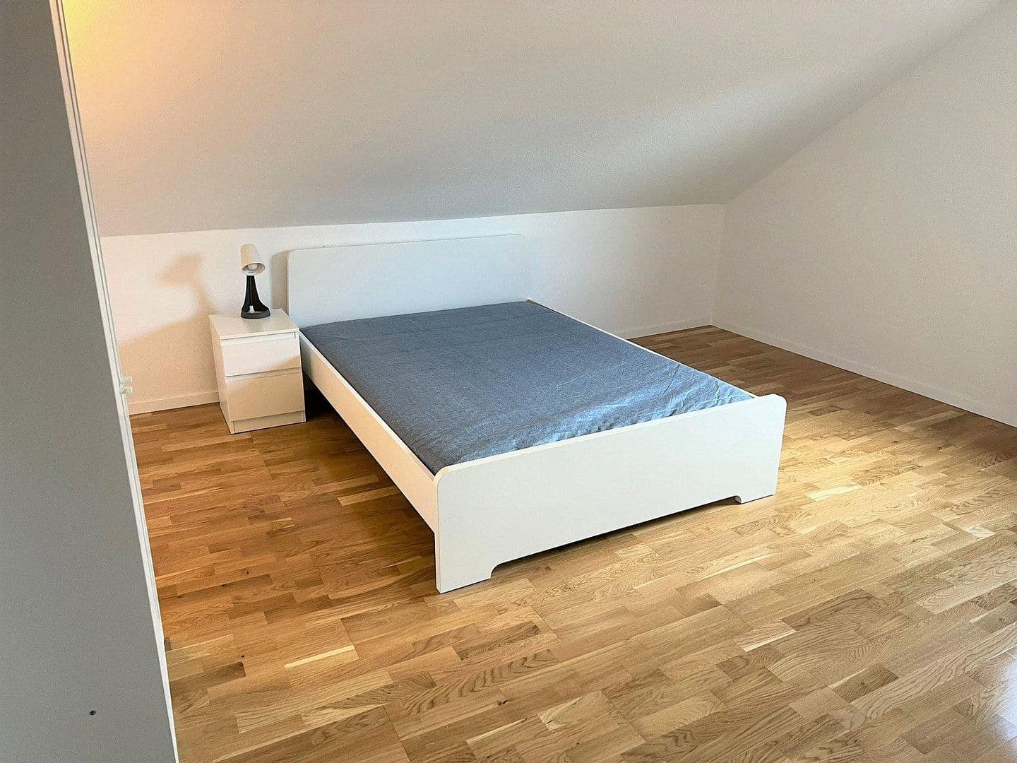 Pronájem bytu 4+1 89 m², Wilhelmstraße 75, Eislingen/Fils, Bádensko-Württembersko Pronájem bytu 4+1 89 m², Wilhelmstraße 75, Eislingen/Fils, Bádensko-Württembersko