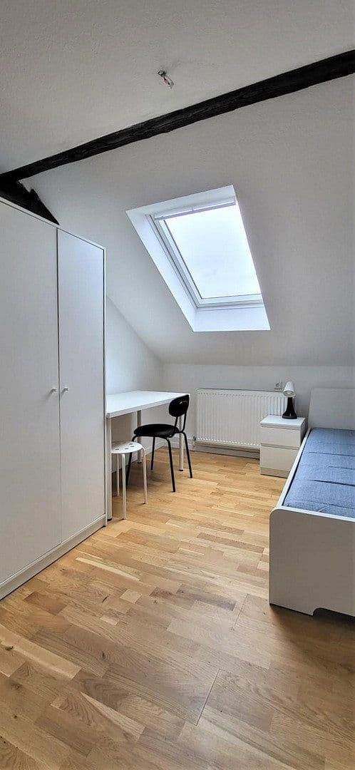 Pronájem bytu 4+1 89 m², Wilhelmstraße 75, Eislingen/Fils, Bádensko-Württembersko Pronájem bytu 4+1 89 m², Wilhelmstraße 75, Eislingen/Fils, Bádensko-Württembersko