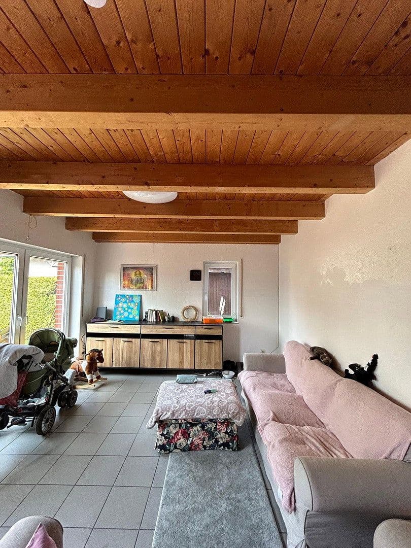 Prodej domu 233 m², pozemek 384 m², Uhlandstraße, Hörstel, Severní Porýní-Vestfálsko Prodej domu 233 m², pozemek 384 m², Uhlandstraße, Hörstel, Severní Porýní-Vestfálsko