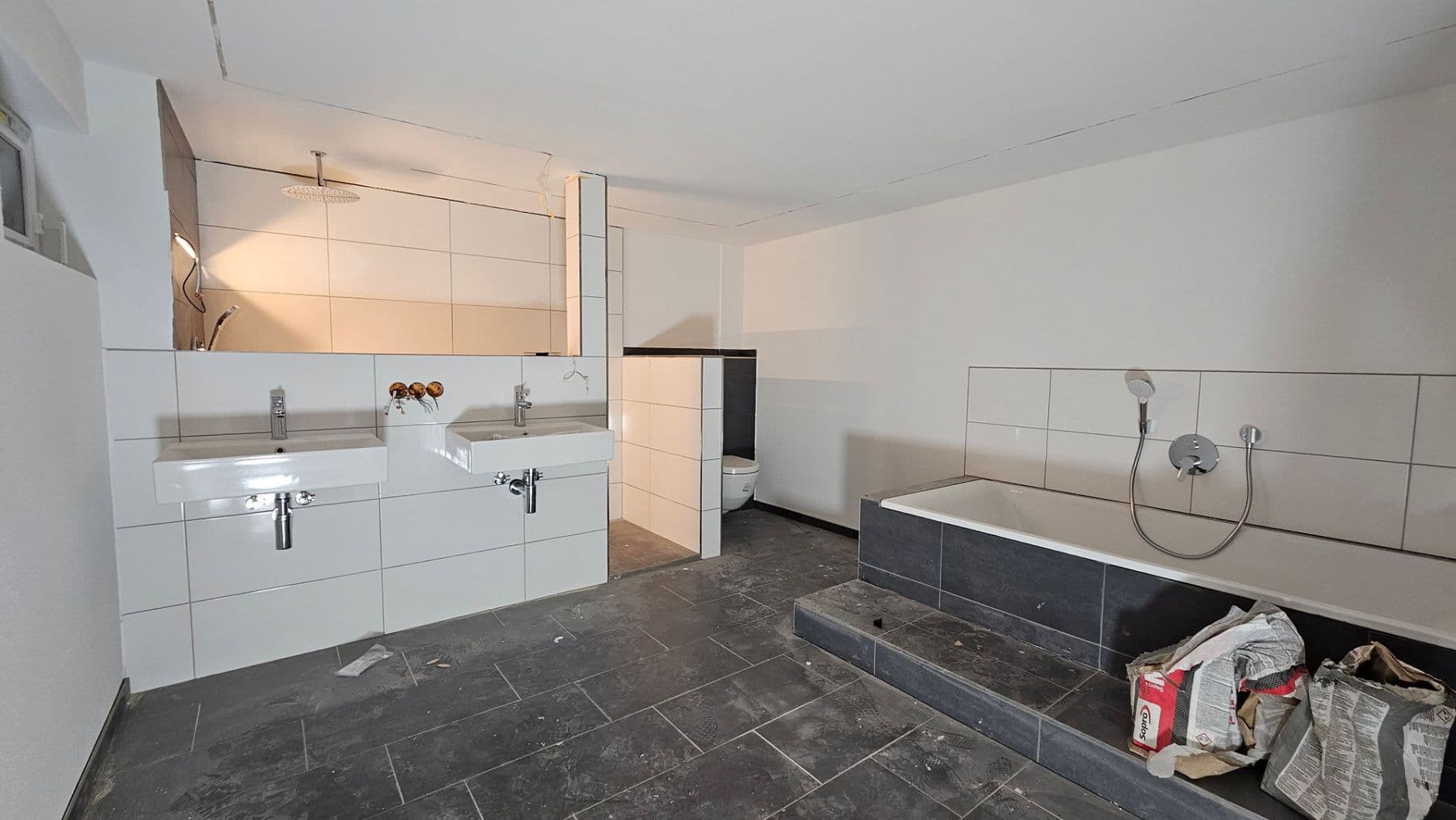 Pronájem bytu 5+1 160 m², Bahnhofstraße 18/3, Salem, Bádensko-Württembersko Pronájem bytu 5+1 160 m², Bahnhofstraße 18/3, Salem, Bádensko-Württembersko
