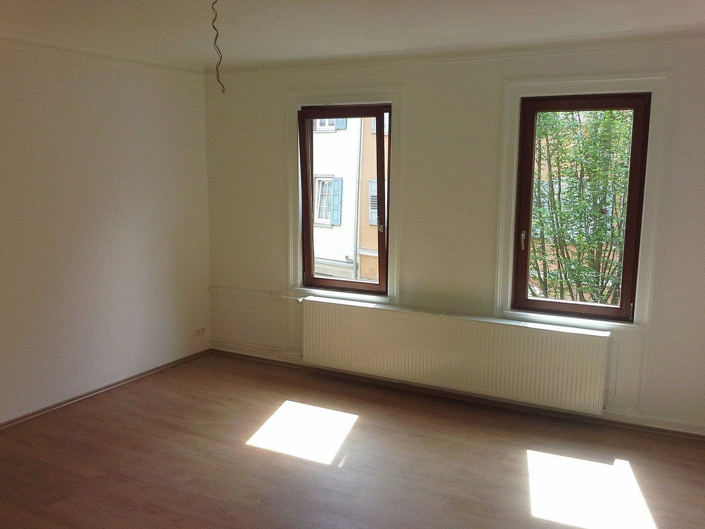Pronájem bytu 2+1 65 m², Bahnhofstraße 9, Rottenburg am Neckar, Bádensko-Württembersko Pronájem bytu 2+1 65 m², Bahnhofstraße 9, Rottenburg am Neckar, Bádensko-Württembersko