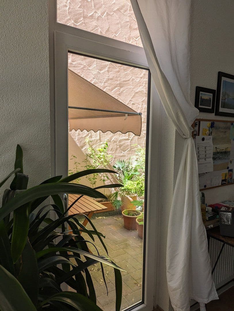 Pronájem bytu 2+1 65 m², Bahnhofstraße 9, Rottenburg am Neckar, Bádensko-Württembersko Pronájem bytu 2+1 65 m², Bahnhofstraße 9, Rottenburg am Neckar, Bádensko-Württembersko