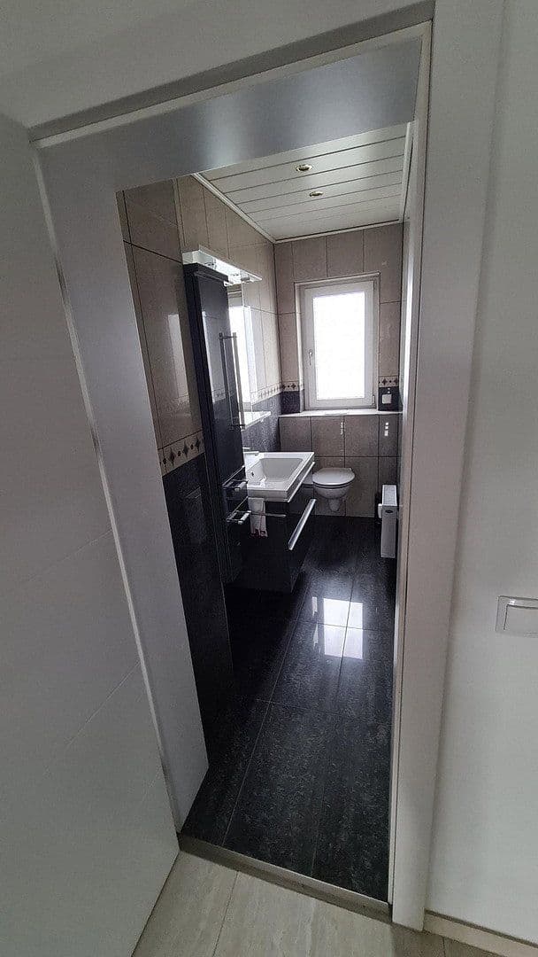 Pronájem kanceláře 50 m², Carl-Zeiss-Str. 5, Frankenthal, Porýní-Falc Pronájem kanceláře 50 m², Carl-Zeiss-Str. 5, Frankenthal, Porýní-Falc