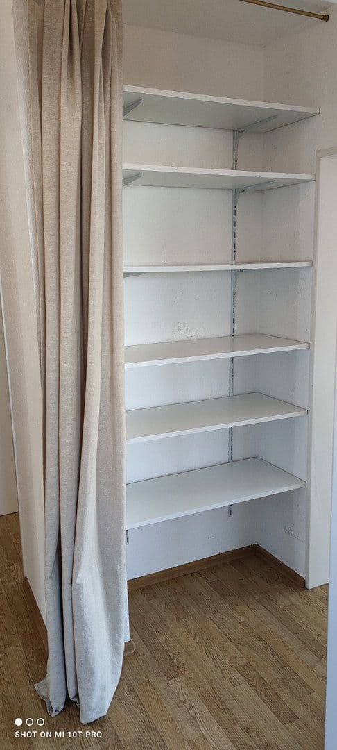 Pronájem bytu 3+1 87 m², Theodor-Heuss-Str. 15, Ettlingen, Bádensko-Württembersko Pronájem bytu 3+1 87 m², Theodor-Heuss-Str. 15, Ettlingen, Bádensko-Württembersko