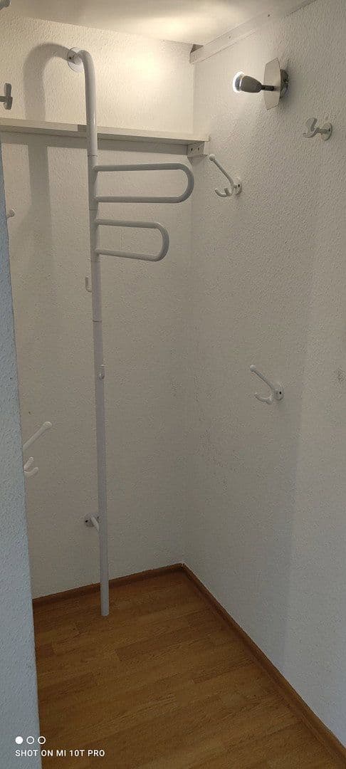 Pronájem bytu 3+1 87 m², Theodor-Heuss-Str. 15, Ettlingen, Bádensko-Württembersko Pronájem bytu 3+1 87 m², Theodor-Heuss-Str. 15, Ettlingen, Bádensko-Württembersko