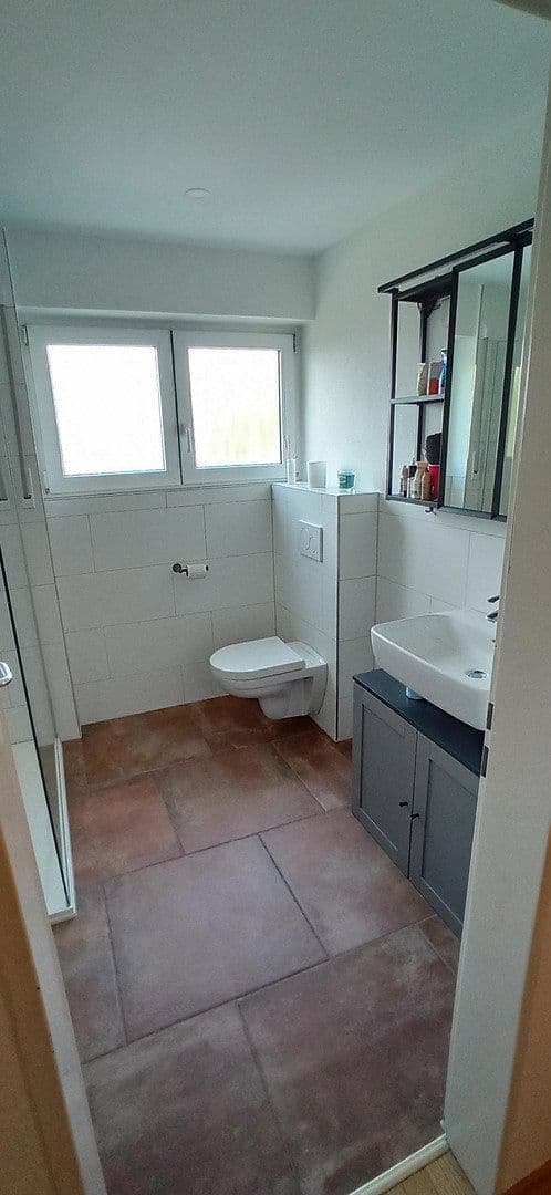 Pronájem bytu 3+1 87 m², Theodor-Heuss-Str. 15, Ettlingen, Bádensko-Württembersko Pronájem bytu 3+1 87 m², Theodor-Heuss-Str. 15, Ettlingen, Bádensko-Württembersko