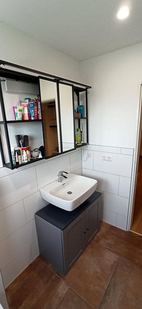 Pronájem bytu 3+1 87 m², Theodor-Heuss-Str. 15, Ettlingen, Bádensko-Württembersko Pronájem bytu 3+1 87 m², Theodor-Heuss-Str. 15, Ettlingen, Bádensko-Württembersko