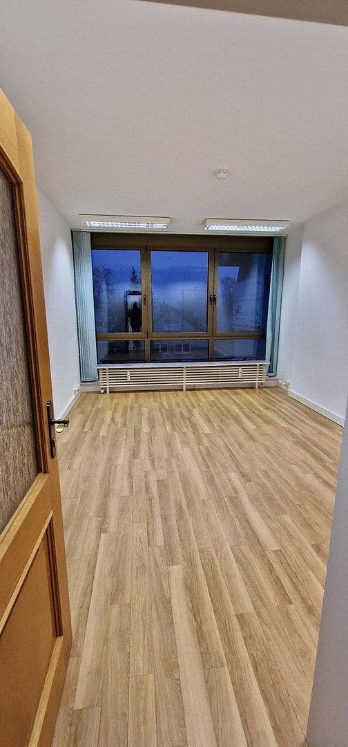 Pronájem kanceláře 77 m², Berliner Strasse 109 B, Oranienburg, Braniborsko Pronájem kanceláře 77 m², Berliner Strasse 109 B, Oranienburg, Braniborsko