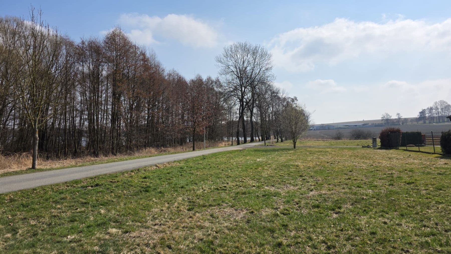 Prodej pozemku 919 m², Alej Johanky z Rožmitálu, Rožmitál pod Třemšínem, Středočeský kraj Prodej pozemku 919 m², Alej Johanky z Rožmitálu, Rožmitál pod Třemšínem, Středočeský kraj