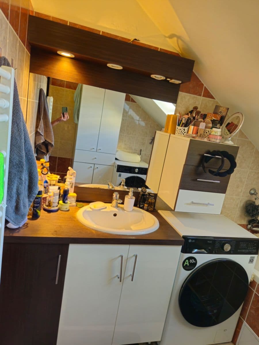 Pronájem bytu 2+kk 78 m², Komárovská, Brno, Jihomoravský kraj Pronájem bytu 2+kk 78 m², Komárovská, Brno, Jihomoravský kraj