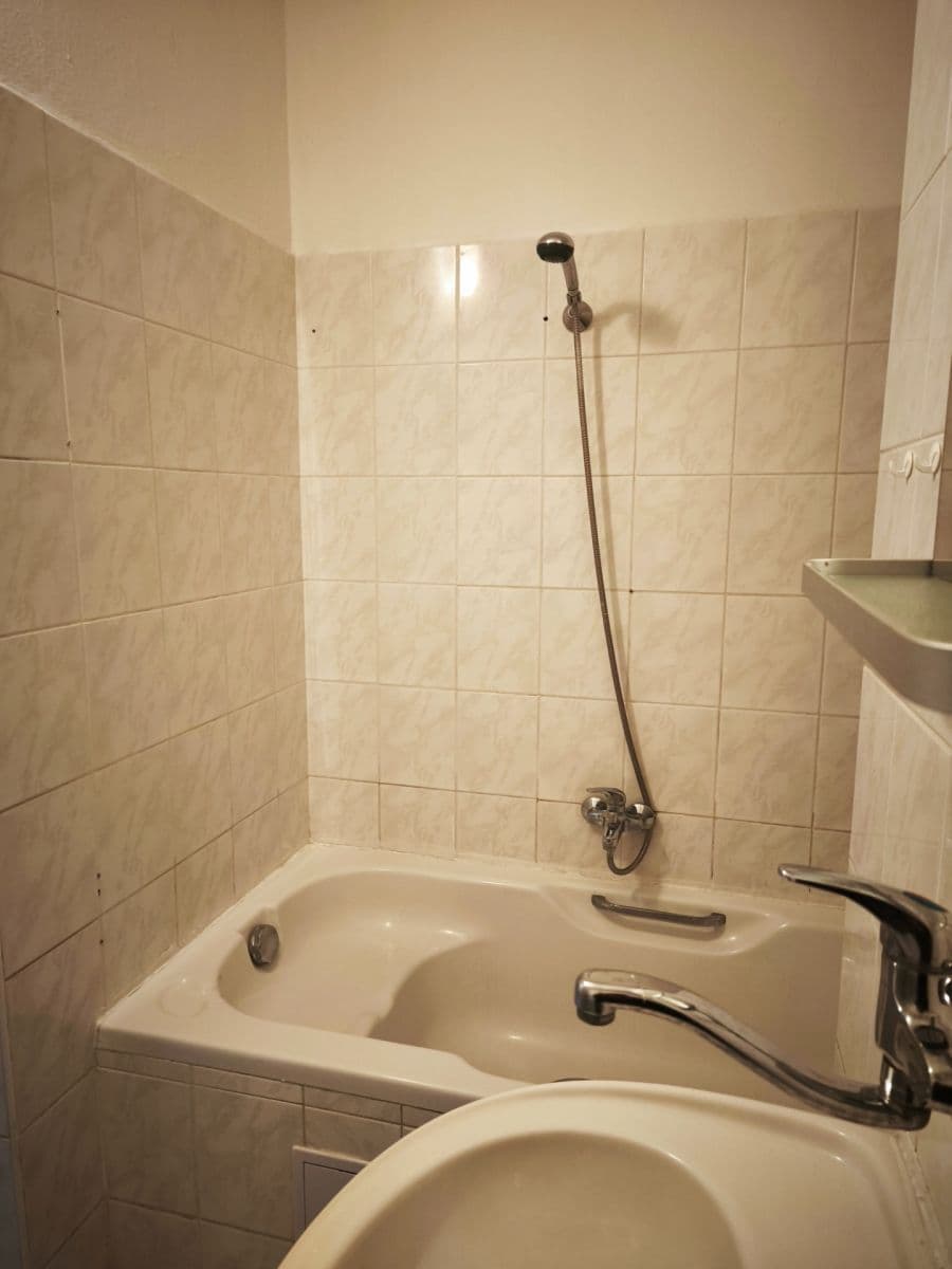 Prodej bytu 1+1 37 m², Krušnohorská, Chlumec, Ústecký kraj Prodej bytu 1+1 37 m², Krušnohorská, Chlumec, Ústecký kraj