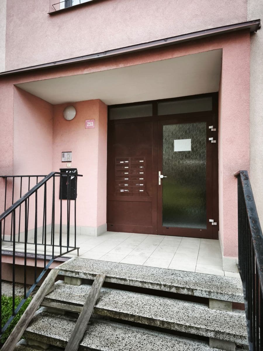 Prodej bytu 1+1 37 m², Krušnohorská, Chlumec, Ústecký kraj Prodej bytu 1+1 37 m², Krušnohorská, Chlumec, Ústecký kraj