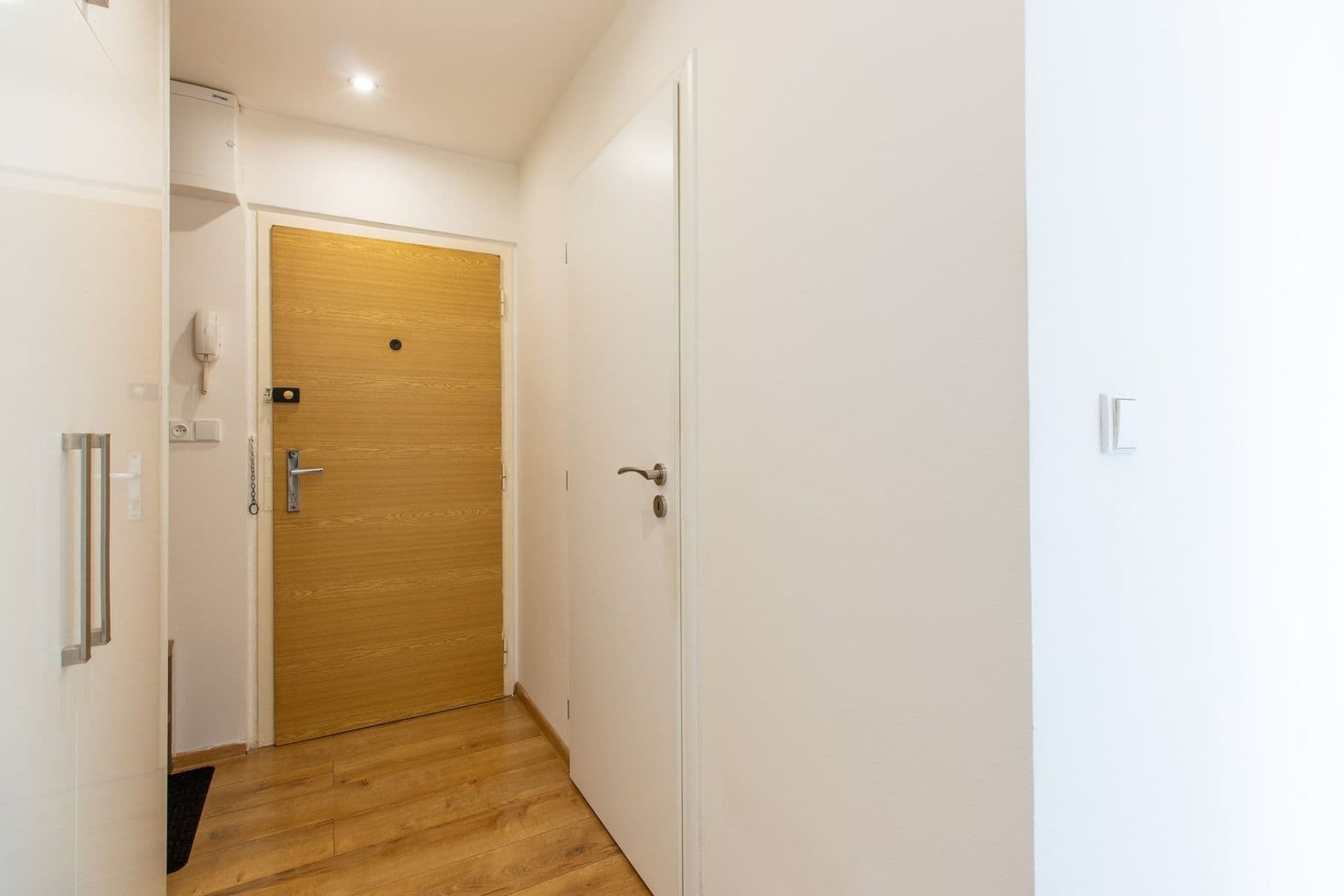 Pronájem bytu 2+kk 33 m², Ovčí hájek, Praha, Praha Pronájem bytu 2+kk 33 m², Ovčí hájek, Praha, Praha