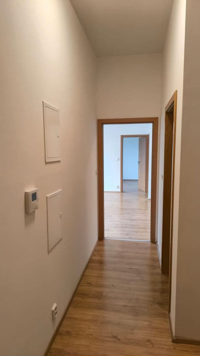 Pronájem bytu 3+1 72 m², Tomanova, Slaný, Středočeský kraj Pronájem bytu 3+1 72 m², Tomanova, Slaný, Středočeský kraj