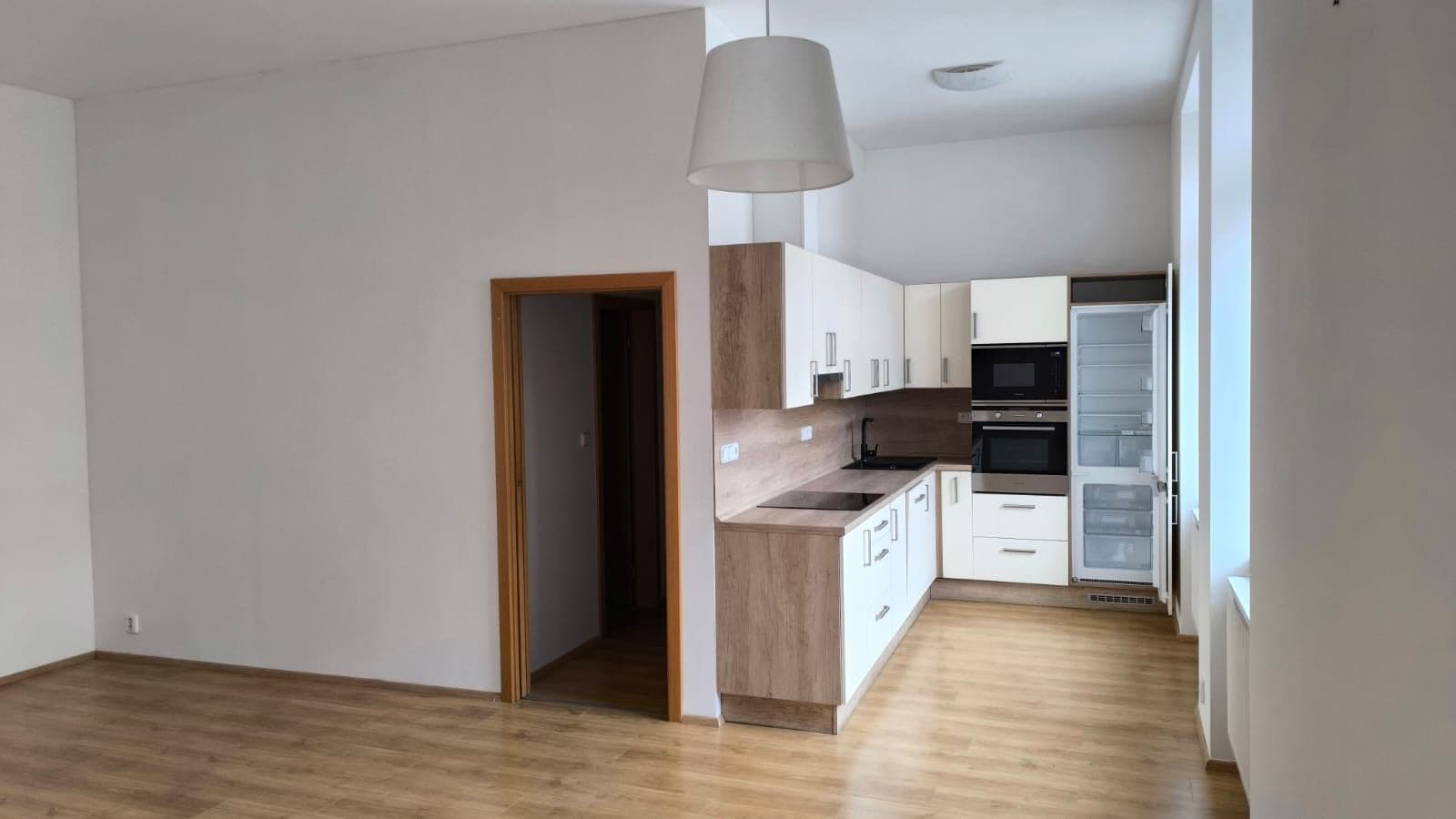 Pronájem bytu 3+1 72 m², Tomanova, Slaný, Středočeský kraj Pronájem bytu 3+1 72 m², Tomanova, Slaný, Středočeský kraj